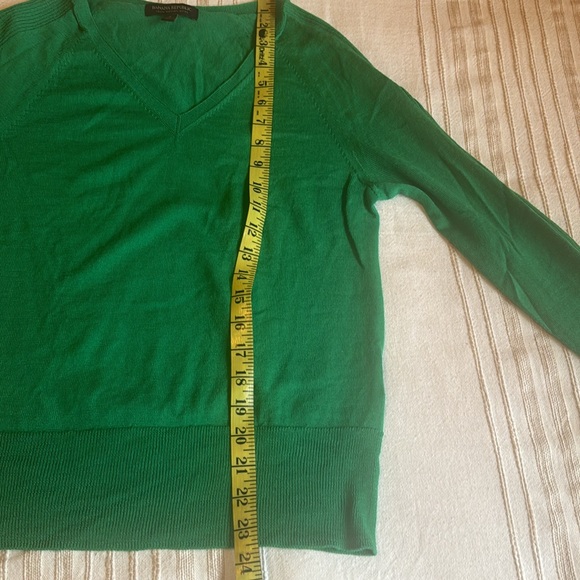 Banana Republic merino wool green sweater Size S - Picture 9 of 9